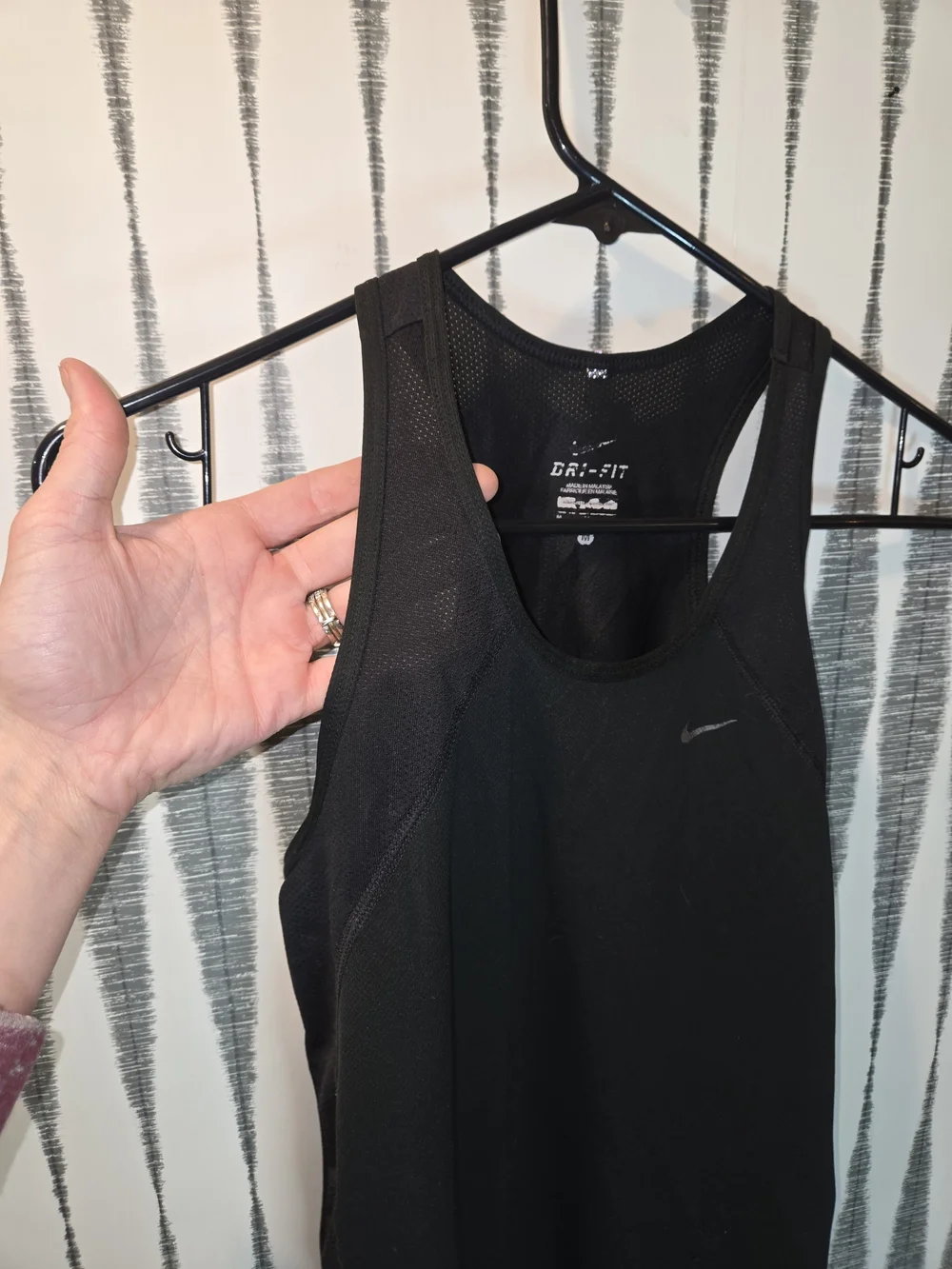 Nike Women’s Black Dri-FIT Performance Tank SIZE MEDIUM